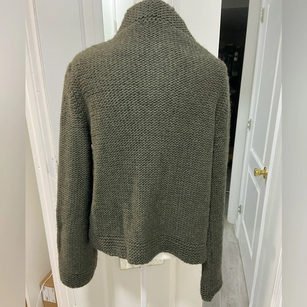 NWOT Elsamanda Made in Italy Cozy Olive Green Knit Sweater - Picture 4 of 7